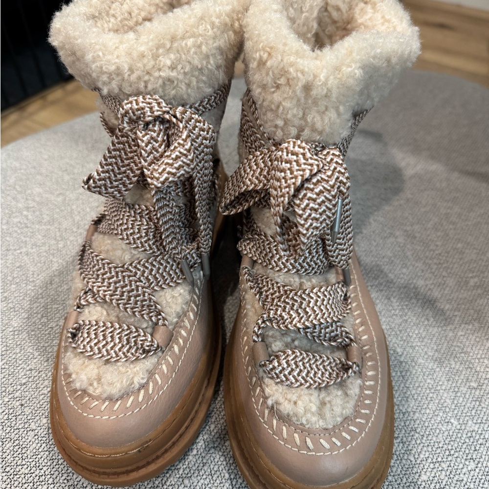 Splendid Tan and Cream Winter Boots. Yuki